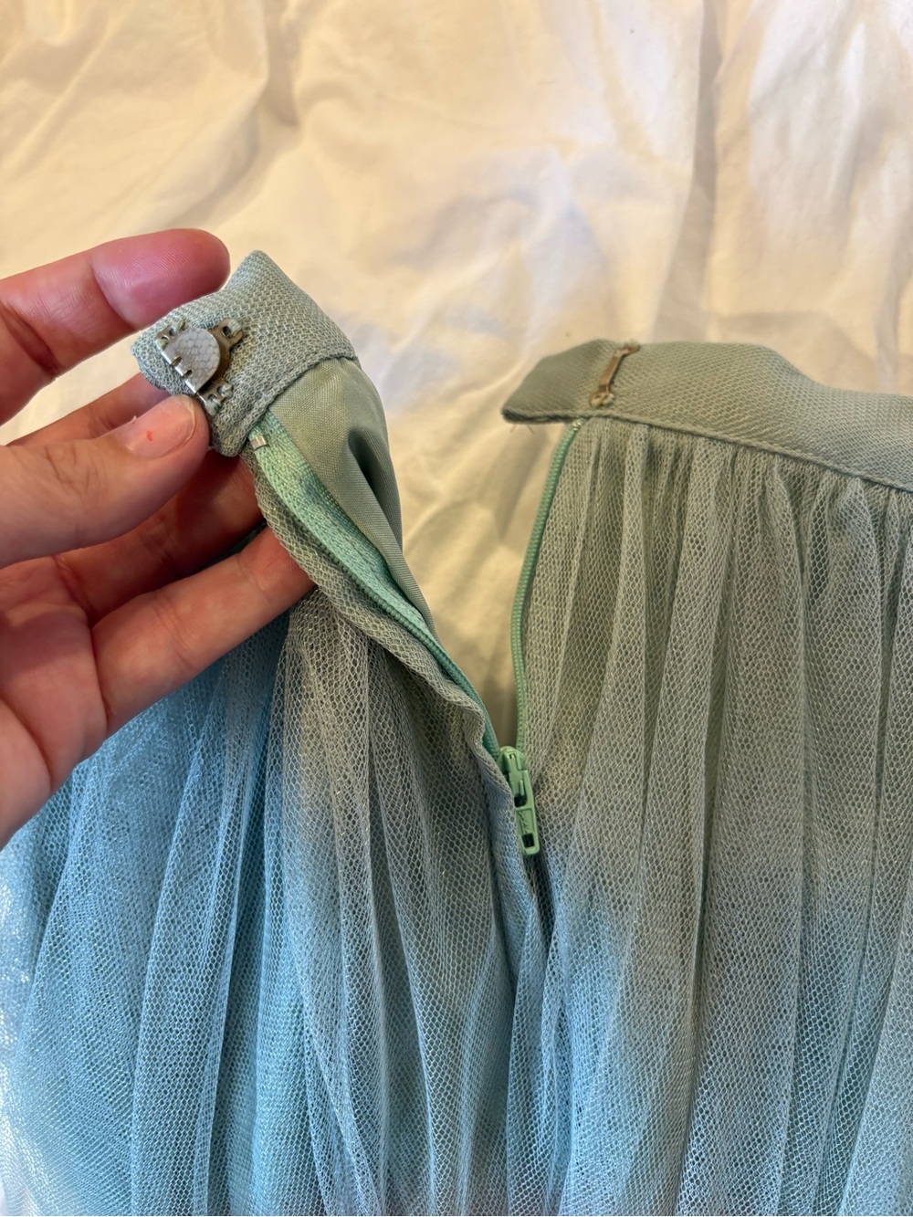 Jenny Yoo Sage Green Tulle Maxi Skirt Bridesmaid Wedding Size 10 - Picture 7 of 9
